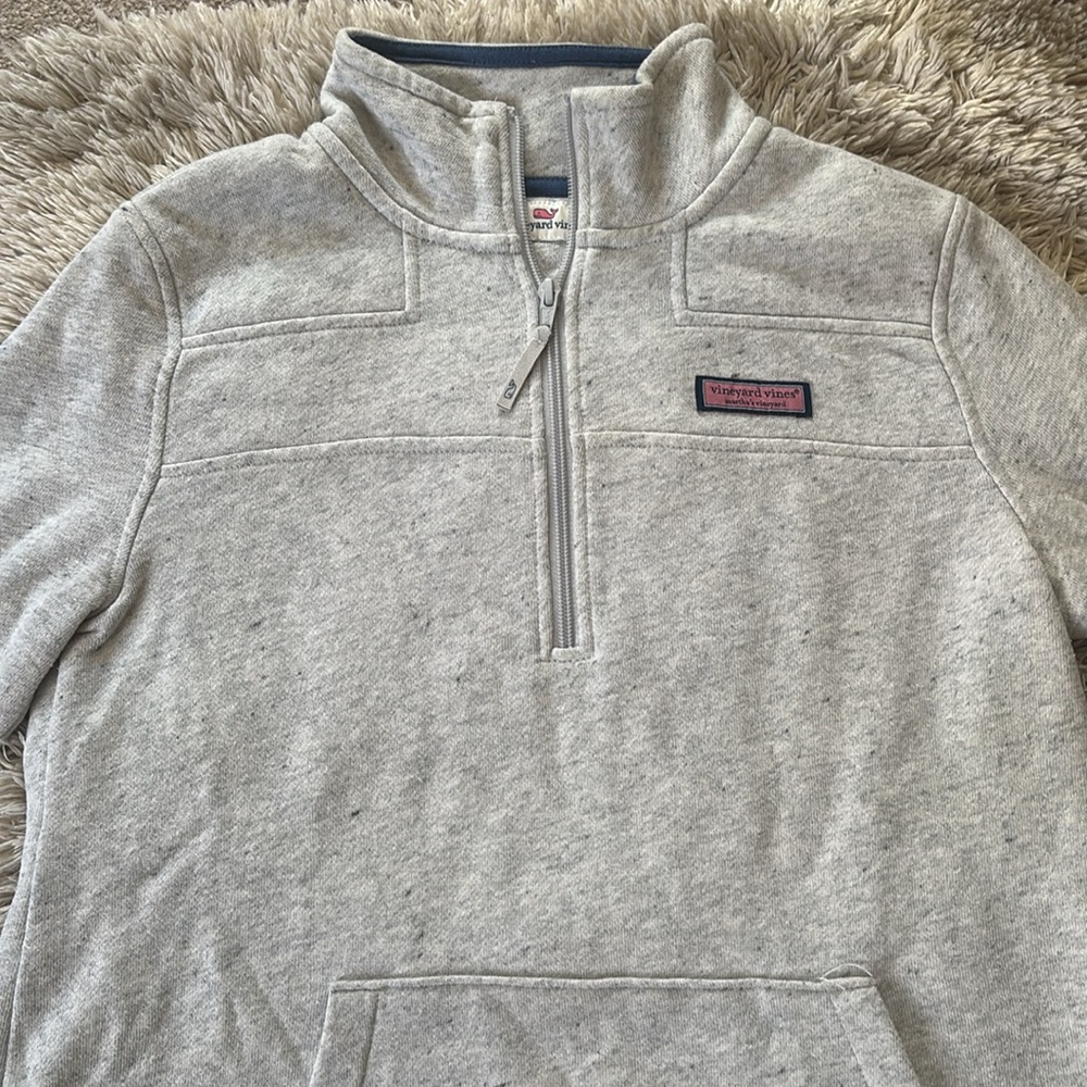 Vineyard Vines size XXS quarter zip sweatshirt with kangaroo pocket